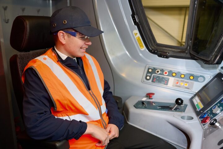 Avanti West Coast careers