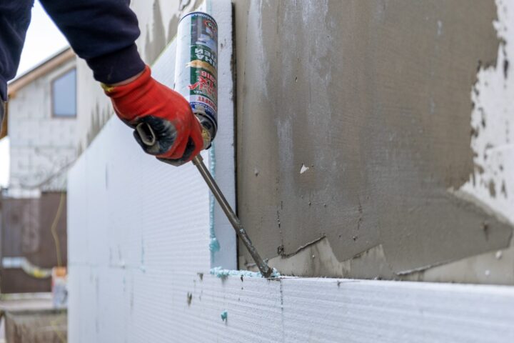 façade worker
