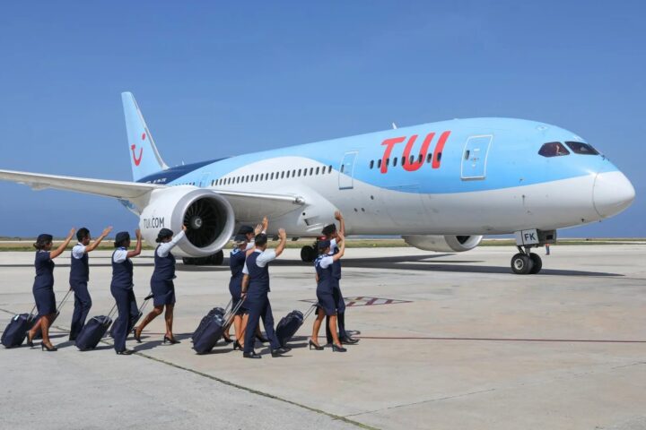 TUI